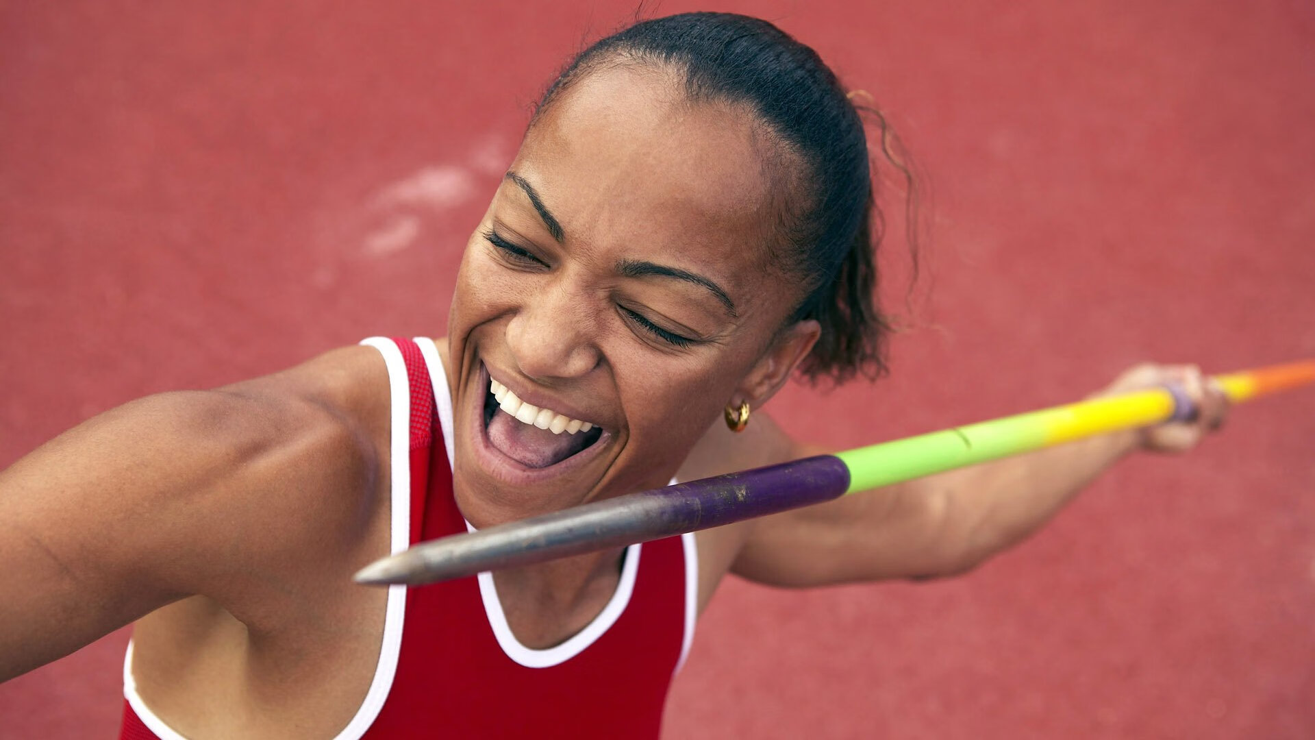 滑板街头文化展点燃城市运动热情，街头滑板场地